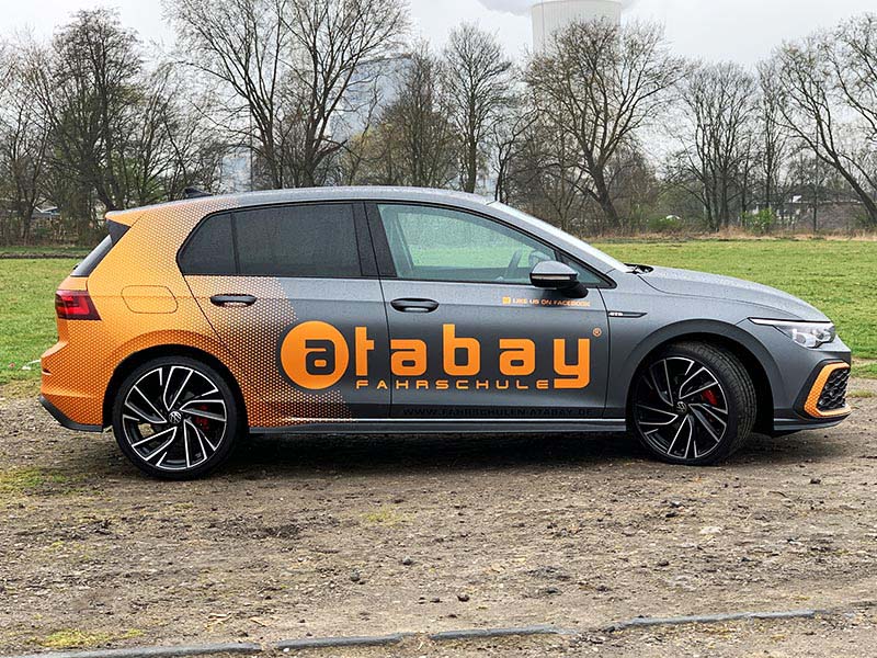 Fahrschule Atabay Fahrzeugbeschriftung Golf 8